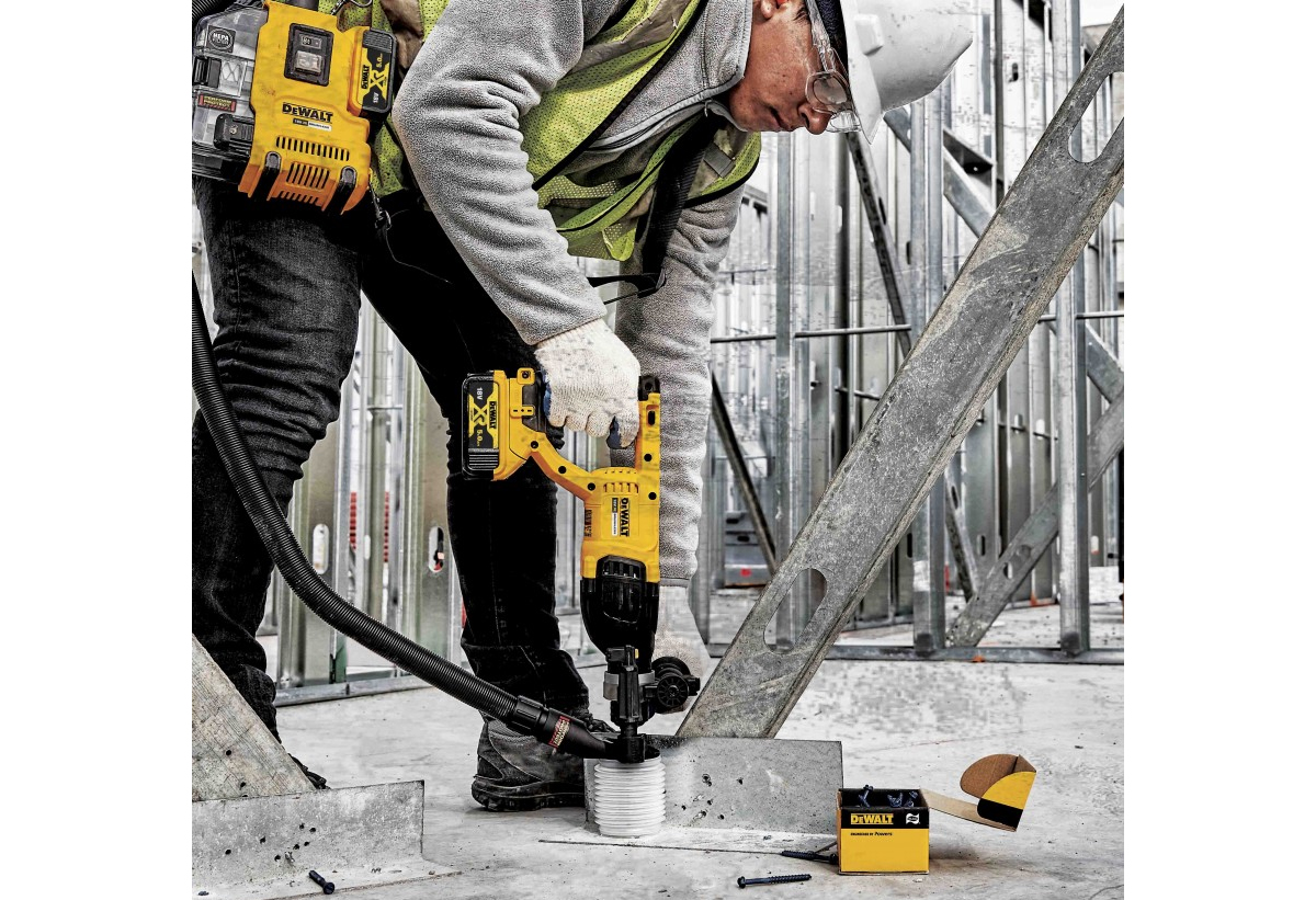 Απεικονίζεται το πιστολέτο